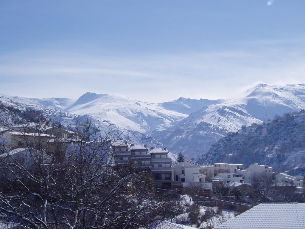 Hotel Juan Francisco Güéjar Sierra Kültér fotó